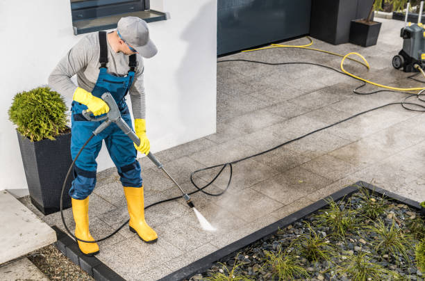 Best Deck Pressure Washing  in Stillwater, MN